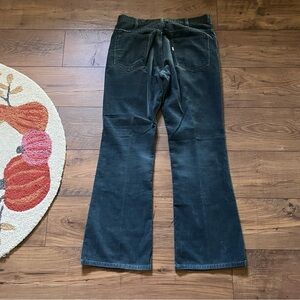 Vintage 1970s Levies Green Bootcut flared Forest Green Corduroy Jeans 34x32